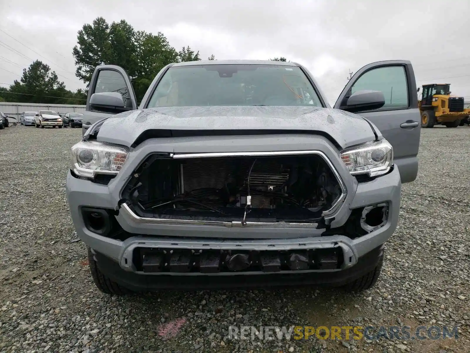 9 Photograph of a damaged car 3TMAZ5CN7LM125609 TOYOTA TACOMA 2020