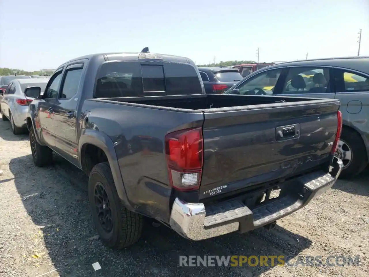 3 Photograph of a damaged car 3TMAZ5CN7LM130437 TOYOTA TACOMA 2020