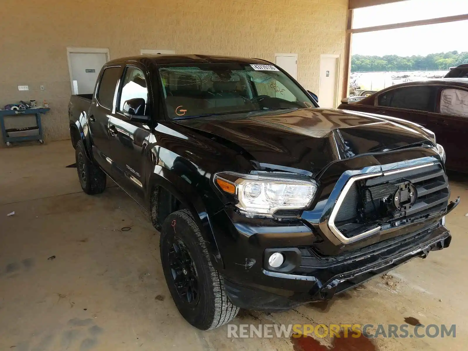 1 Photograph of a damaged car 3TMAZ5CN7LM131507 TOYOTA TACOMA 2020