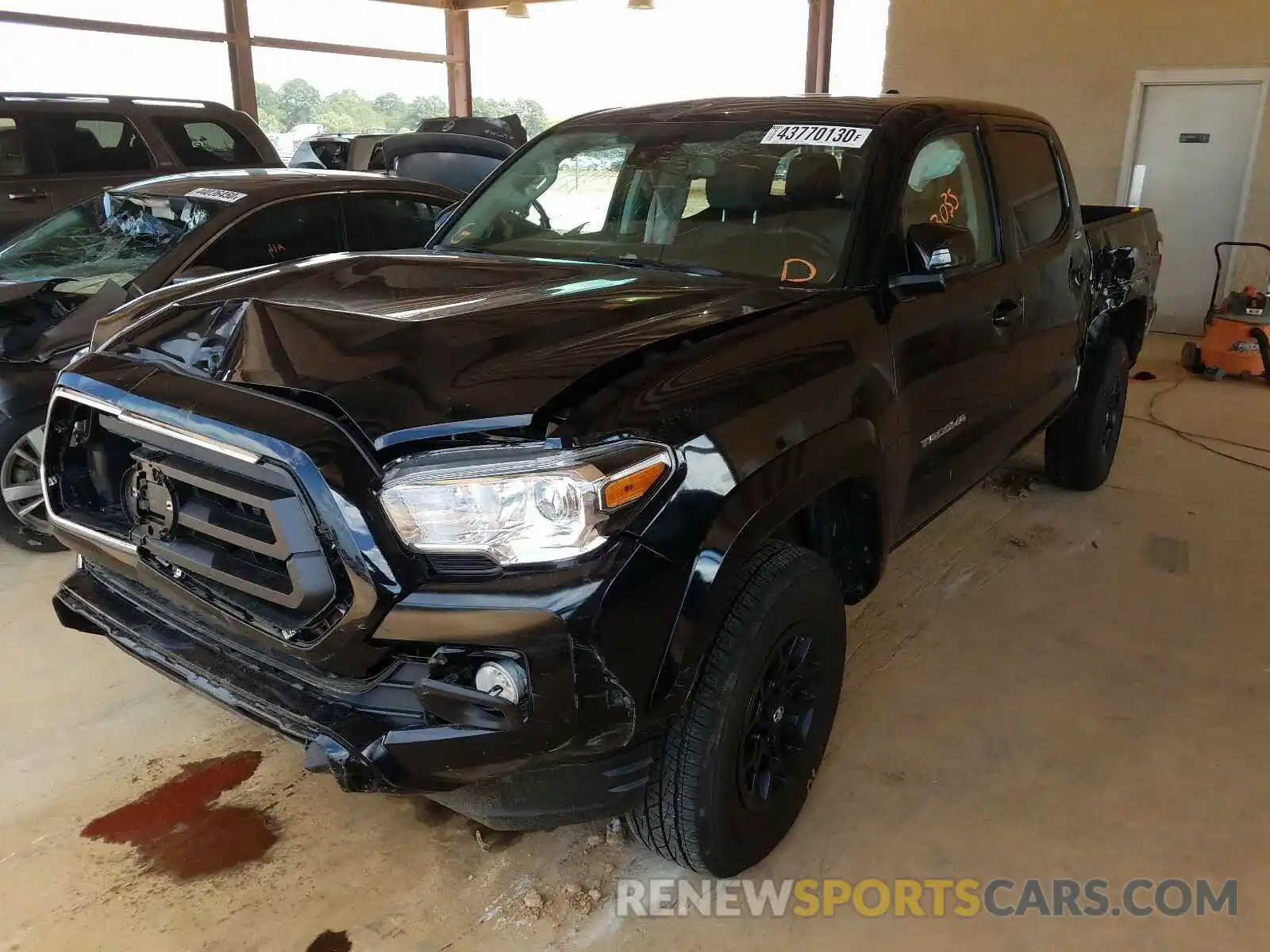 2 Photograph of a damaged car 3TMAZ5CN7LM131507 TOYOTA TACOMA 2020