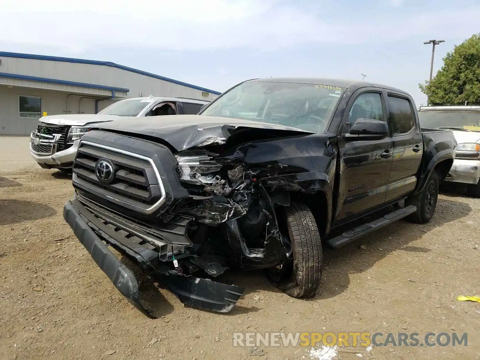 2 Photograph of a damaged car 3TMAZ5CN7LM132155 TOYOTA TACOMA 2020