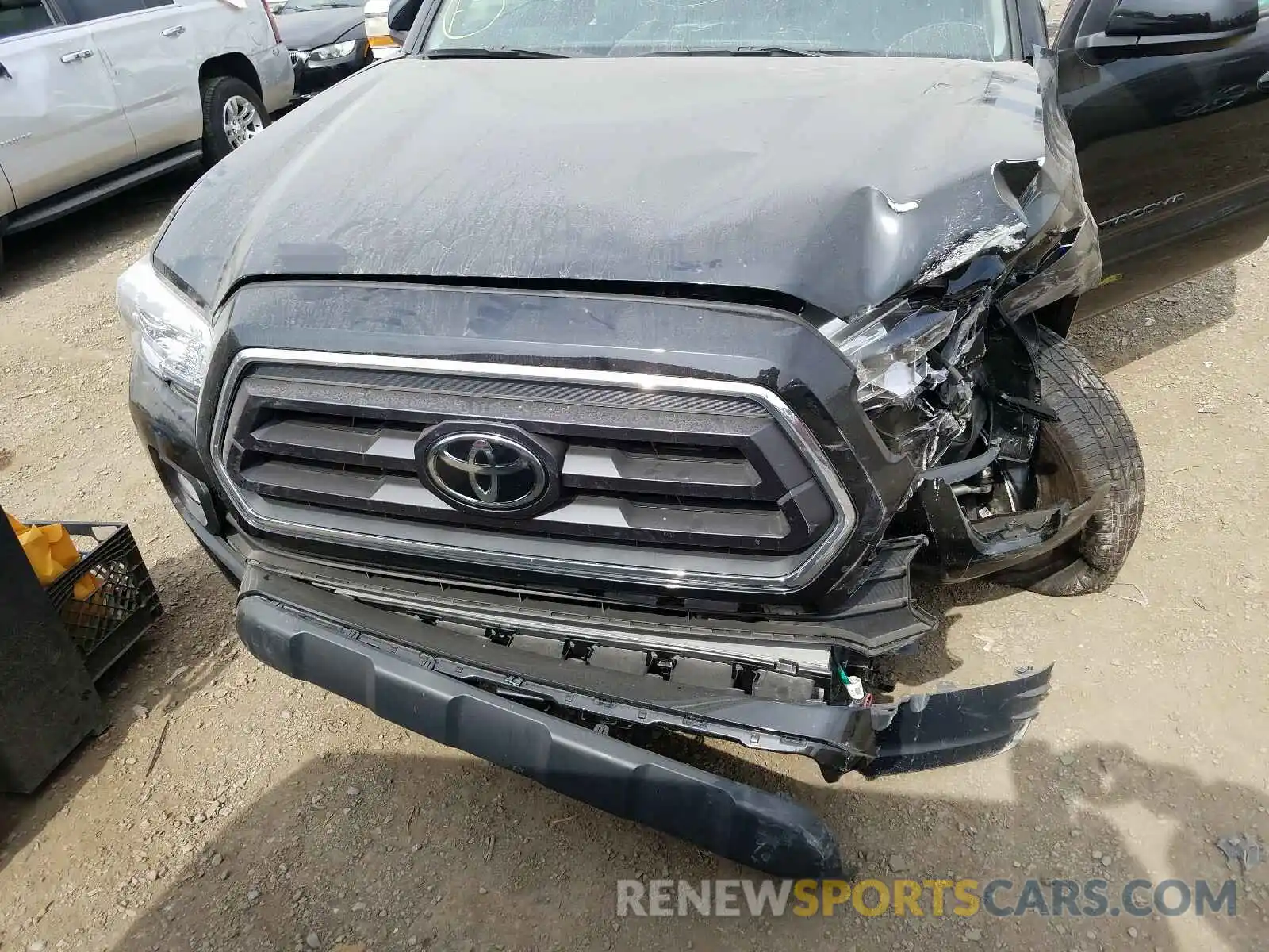 7 Photograph of a damaged car 3TMAZ5CN7LM132155 TOYOTA TACOMA 2020