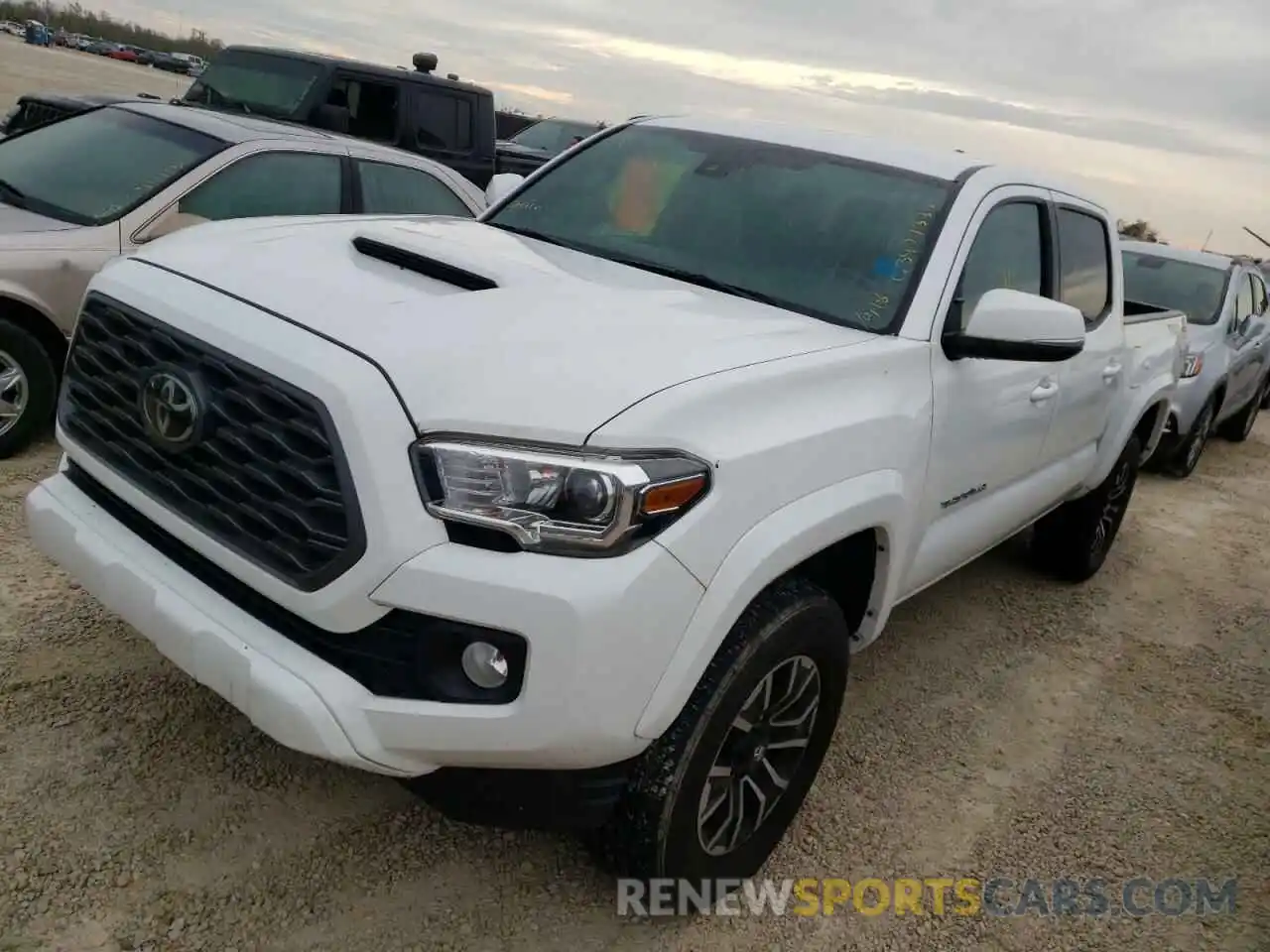 2 Photograph of a damaged car 3TMAZ5CN7LM134262 TOYOTA TACOMA 2020