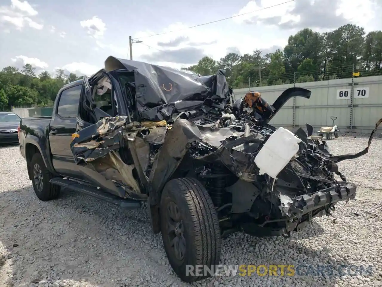 1 Photograph of a damaged car 3TMAZ5CN7LM134858 TOYOTA TACOMA 2020