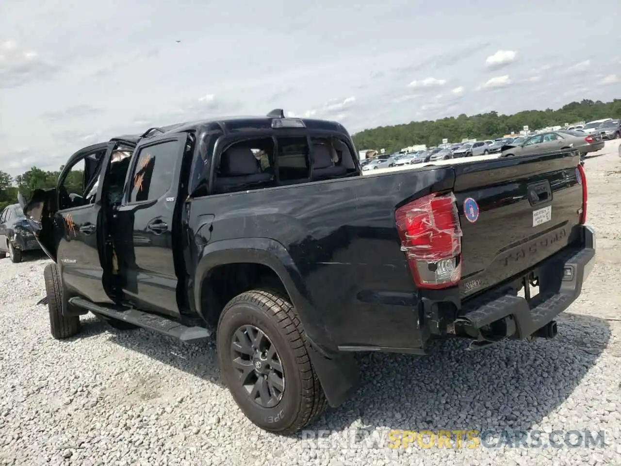 3 Photograph of a damaged car 3TMAZ5CN7LM134858 TOYOTA TACOMA 2020