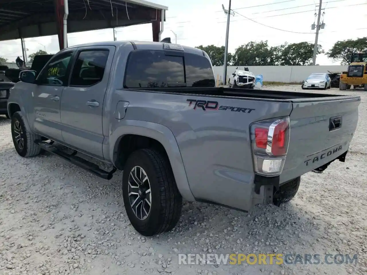 3 Photograph of a damaged car 3TMAZ5CN7LM136691 TOYOTA TACOMA 2020