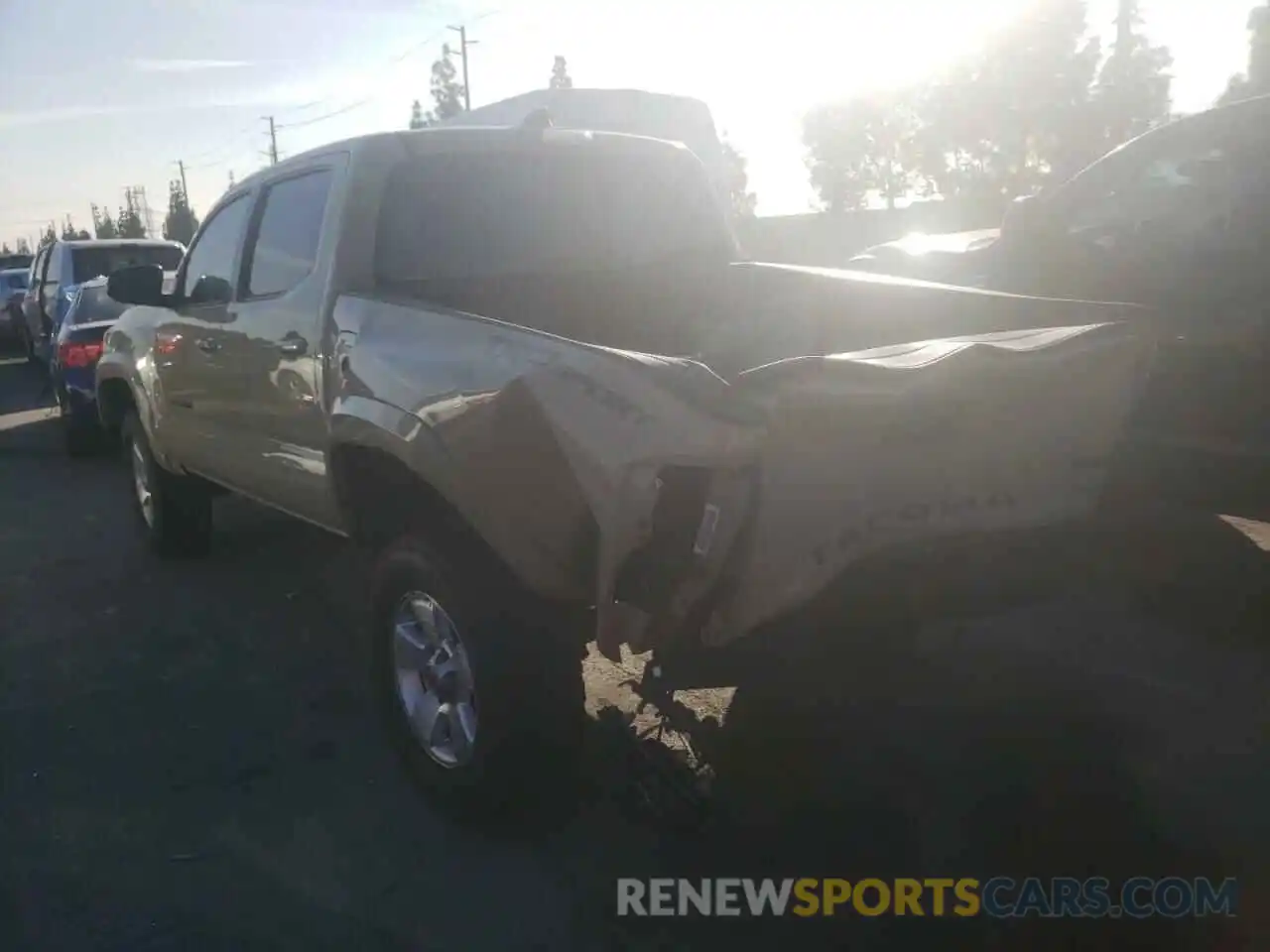 3 Photograph of a damaged car 3TMAZ5CN7LM137887 TOYOTA TACOMA 2020