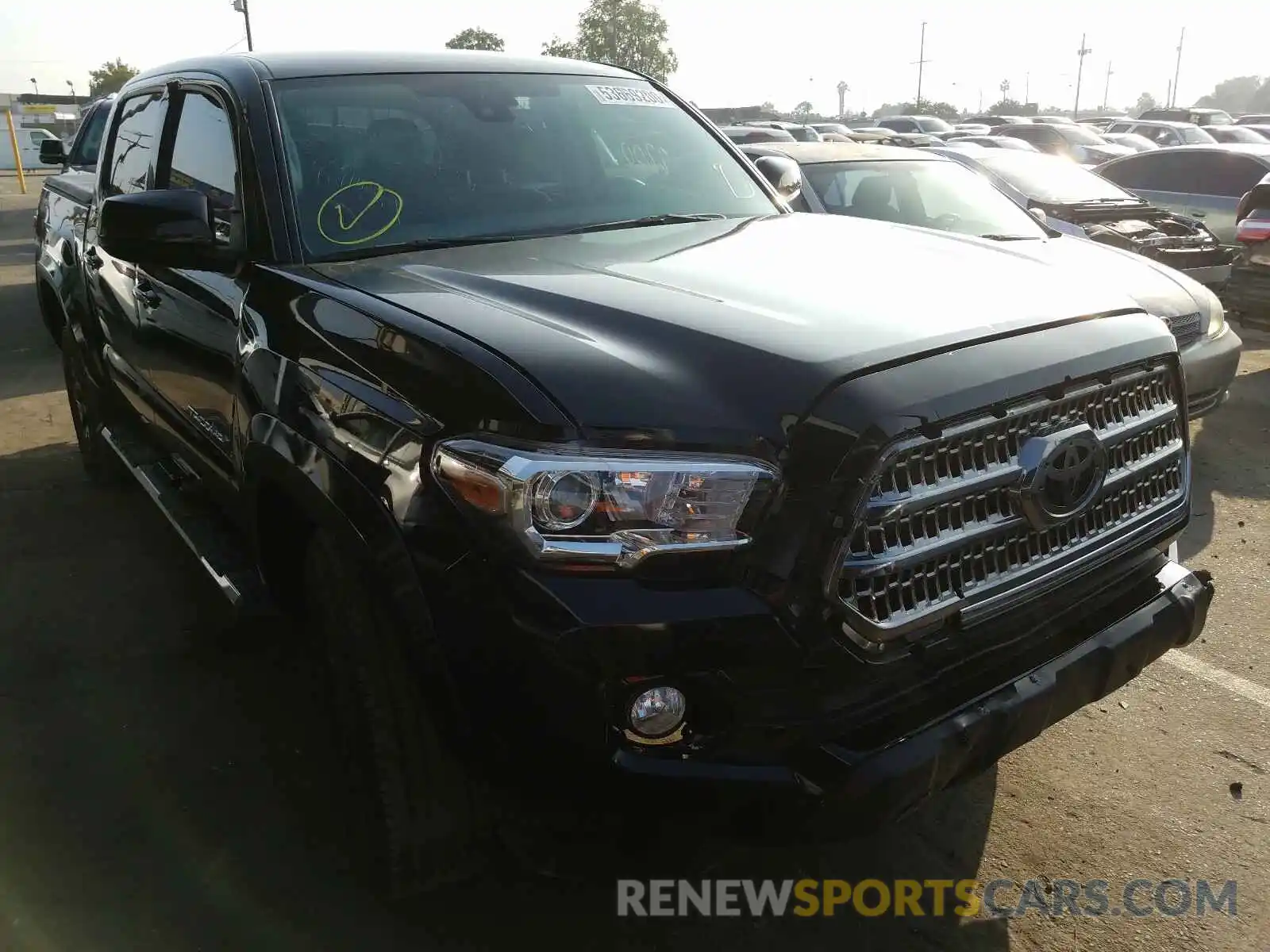 1 Photograph of a damaged car 3TMAZ5CN8LM118863 TOYOTA TACOMA 2020