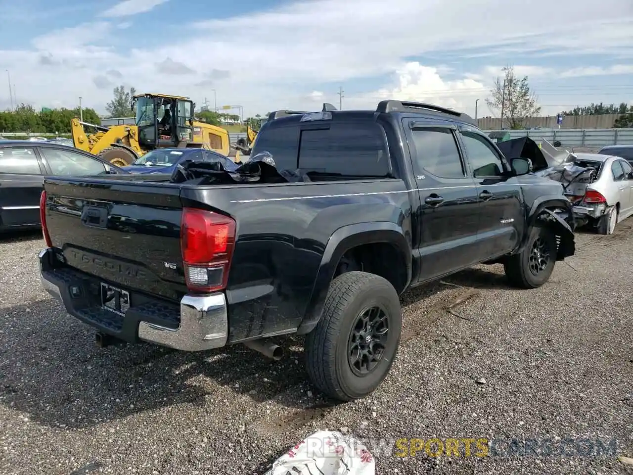 4 Photograph of a damaged car 3TMAZ5CN8LM119799 TOYOTA TACOMA 2020