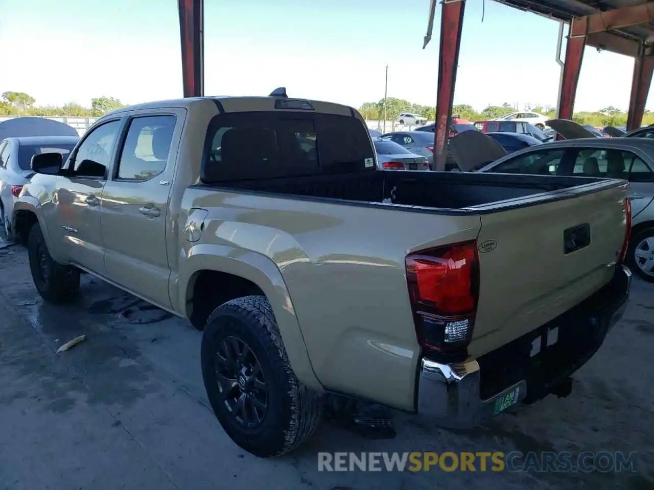 3 Photograph of a damaged car 3TMAZ5CN8LM122119 TOYOTA TACOMA 2020