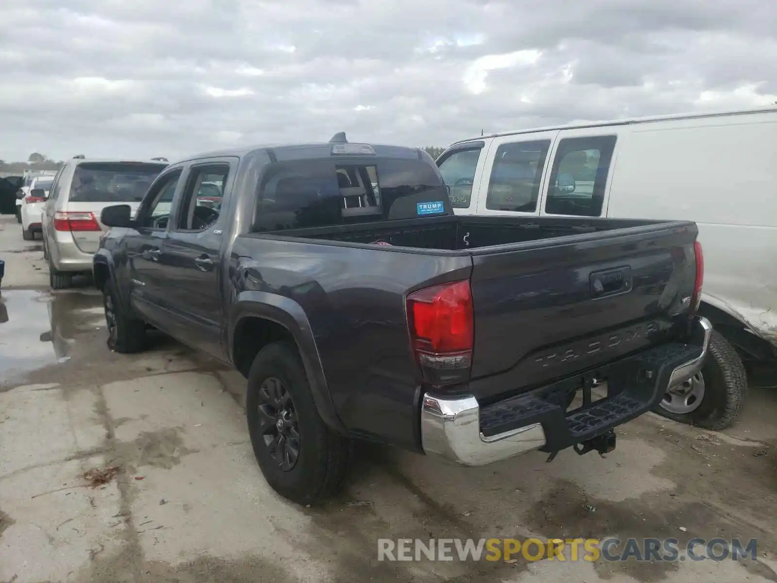 3 Photograph of a damaged car 3TMAZ5CN8LM124212 TOYOTA TACOMA 2020