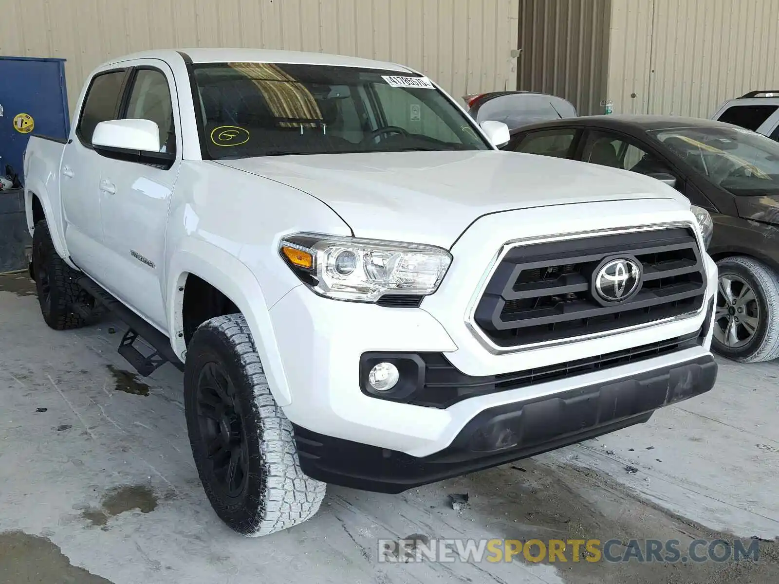 1 Photograph of a damaged car 3TMAZ5CN8LM127465 TOYOTA TACOMA 2020