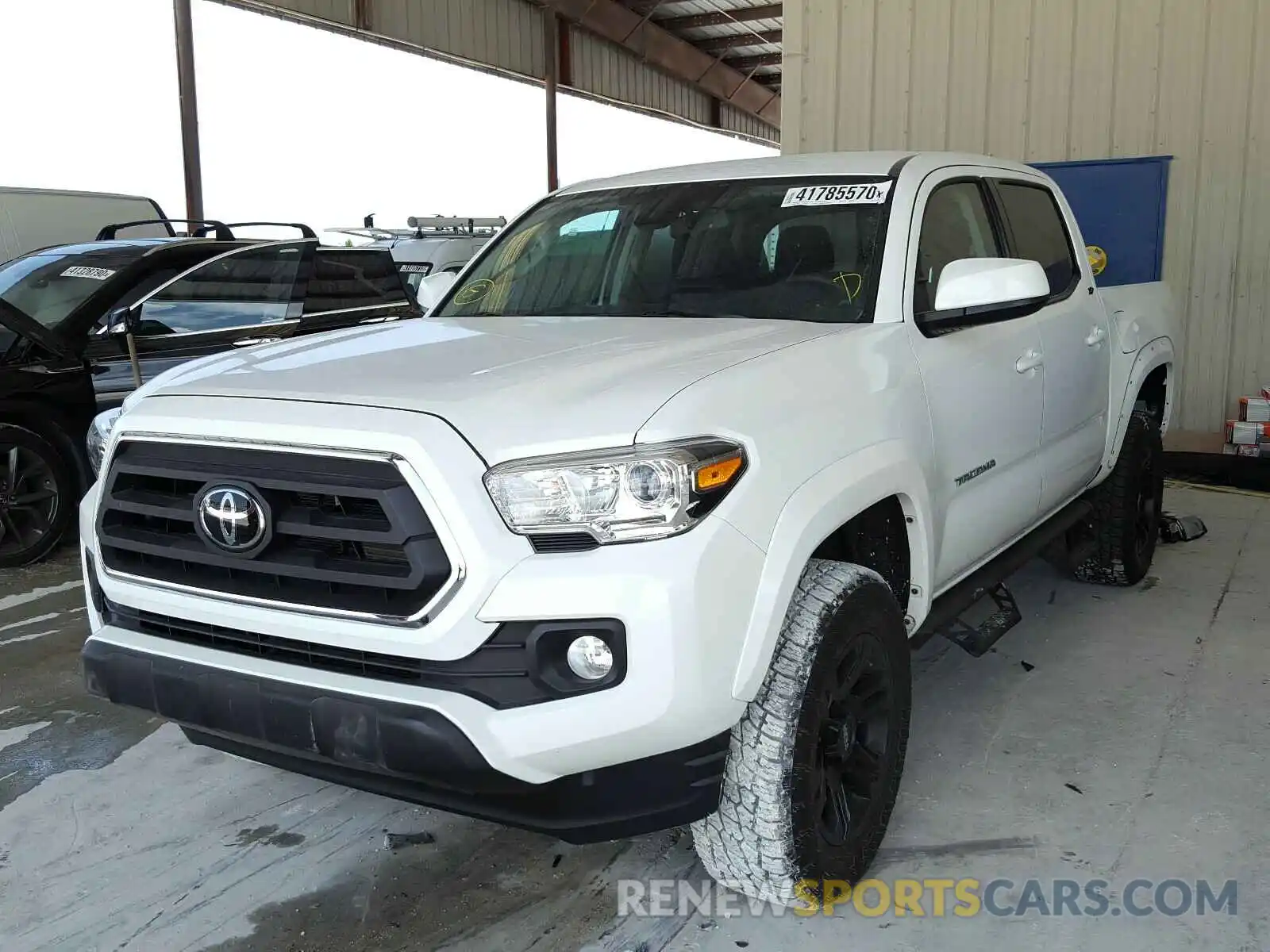 2 Photograph of a damaged car 3TMAZ5CN8LM127465 TOYOTA TACOMA 2020