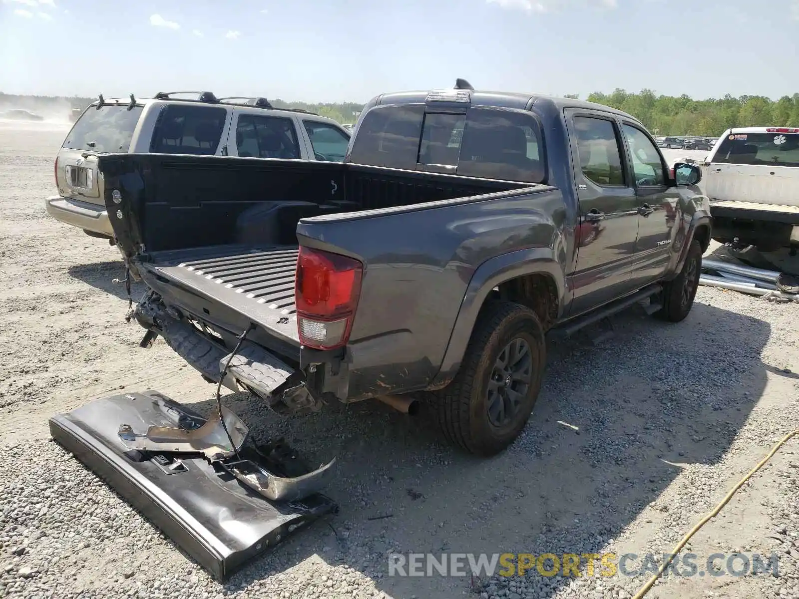 2 Photograph of a damaged car 3TMAZ5CN8LM129409 TOYOTA TACOMA 2020