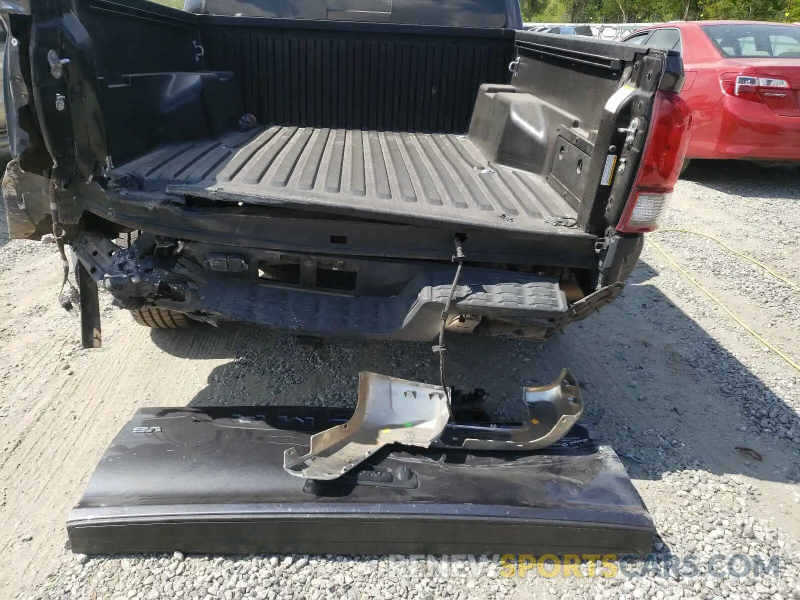 7 Photograph of a damaged car 3TMAZ5CN8LM129409 TOYOTA TACOMA 2020