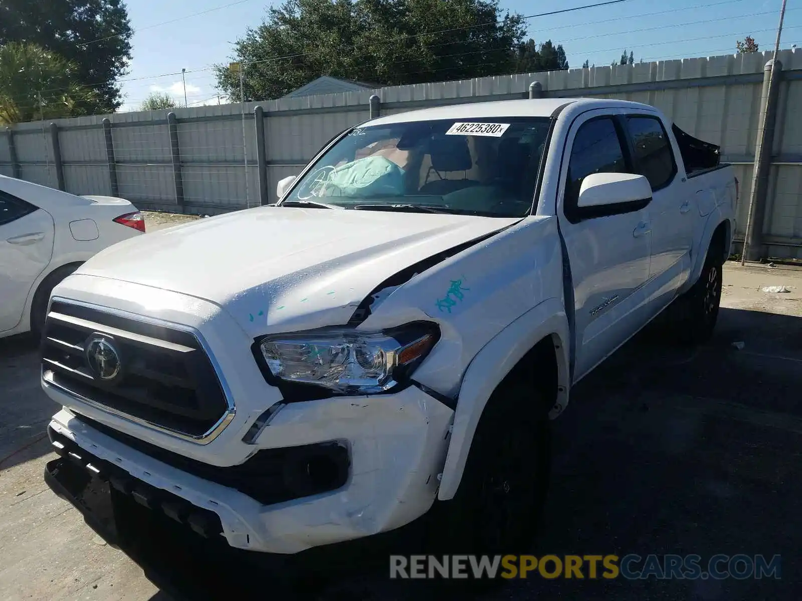 2 Photograph of a damaged car 3TMAZ5CN8LM130611 TOYOTA TACOMA 2020