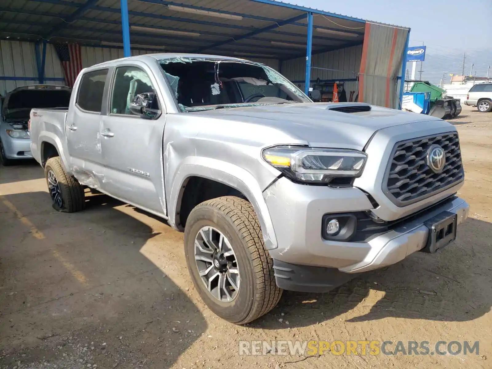 1 Photograph of a damaged car 3TMAZ5CN8LM131712 TOYOTA TACOMA 2020