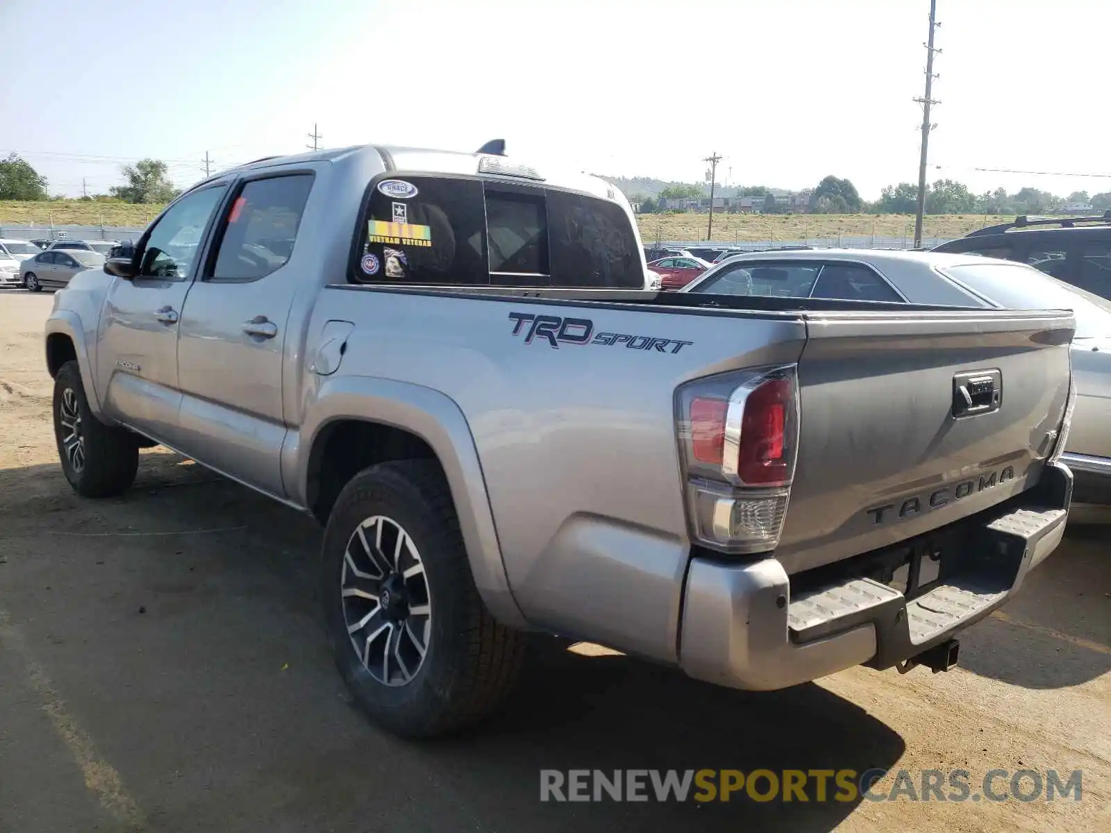 3 Photograph of a damaged car 3TMAZ5CN8LM131712 TOYOTA TACOMA 2020