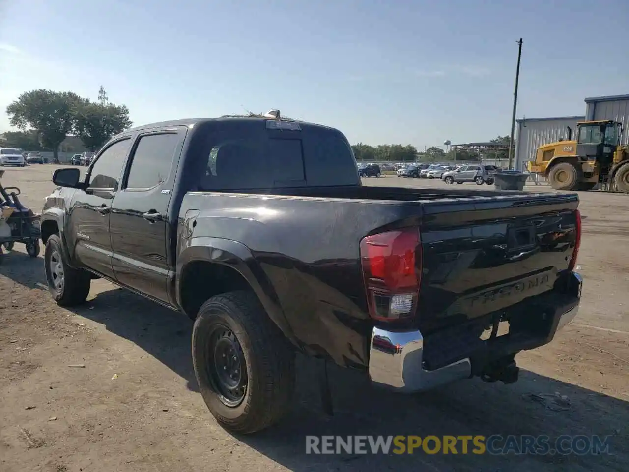 3 Photograph of a damaged car 3TMAZ5CN8LM133170 TOYOTA TACOMA 2020