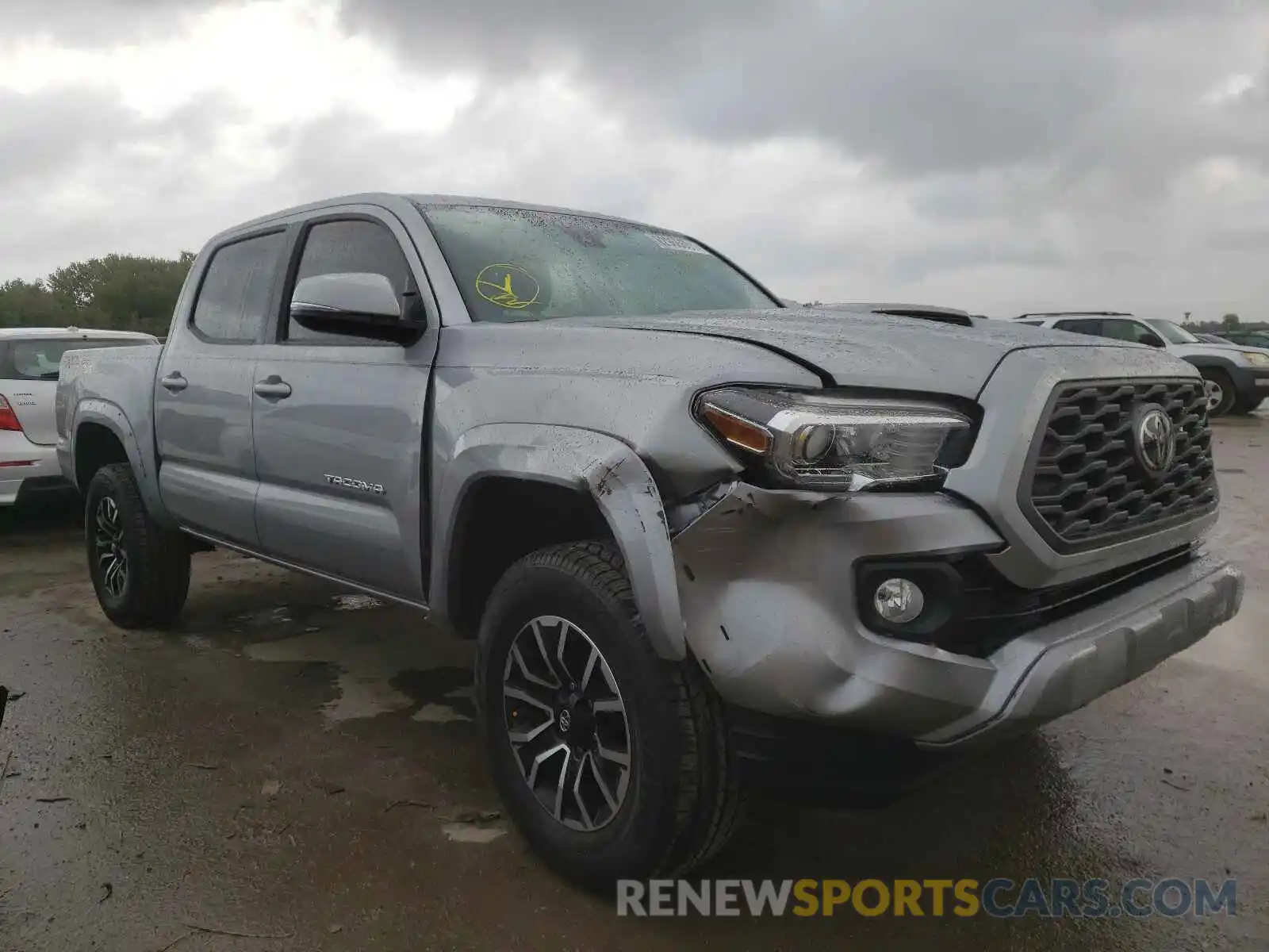 1 Photograph of a damaged car 3TMAZ5CN8LM135520 TOYOTA TACOMA 2020