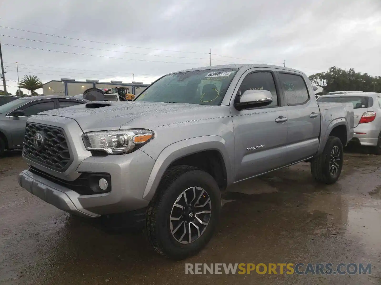 2 Photograph of a damaged car 3TMAZ5CN8LM135520 TOYOTA TACOMA 2020