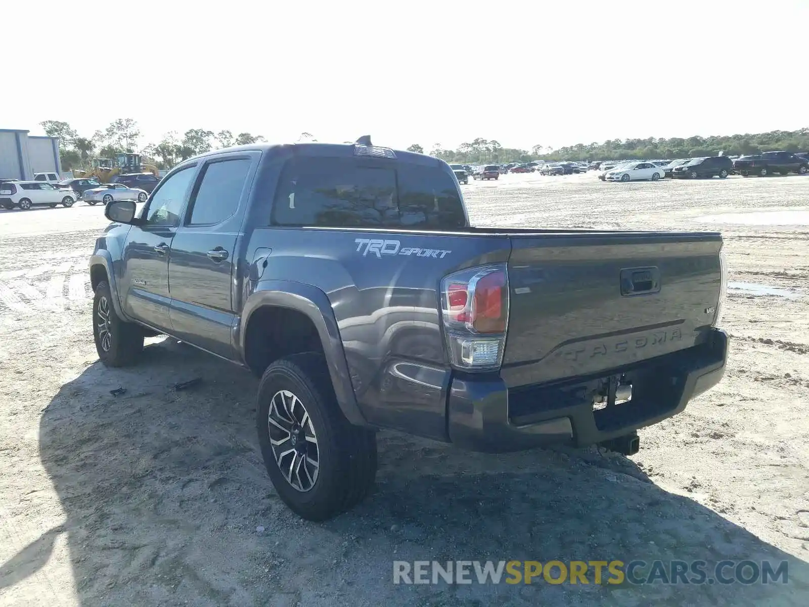 3 Photograph of a damaged car 3TMAZ5CN8LM138109 TOYOTA TACOMA 2020