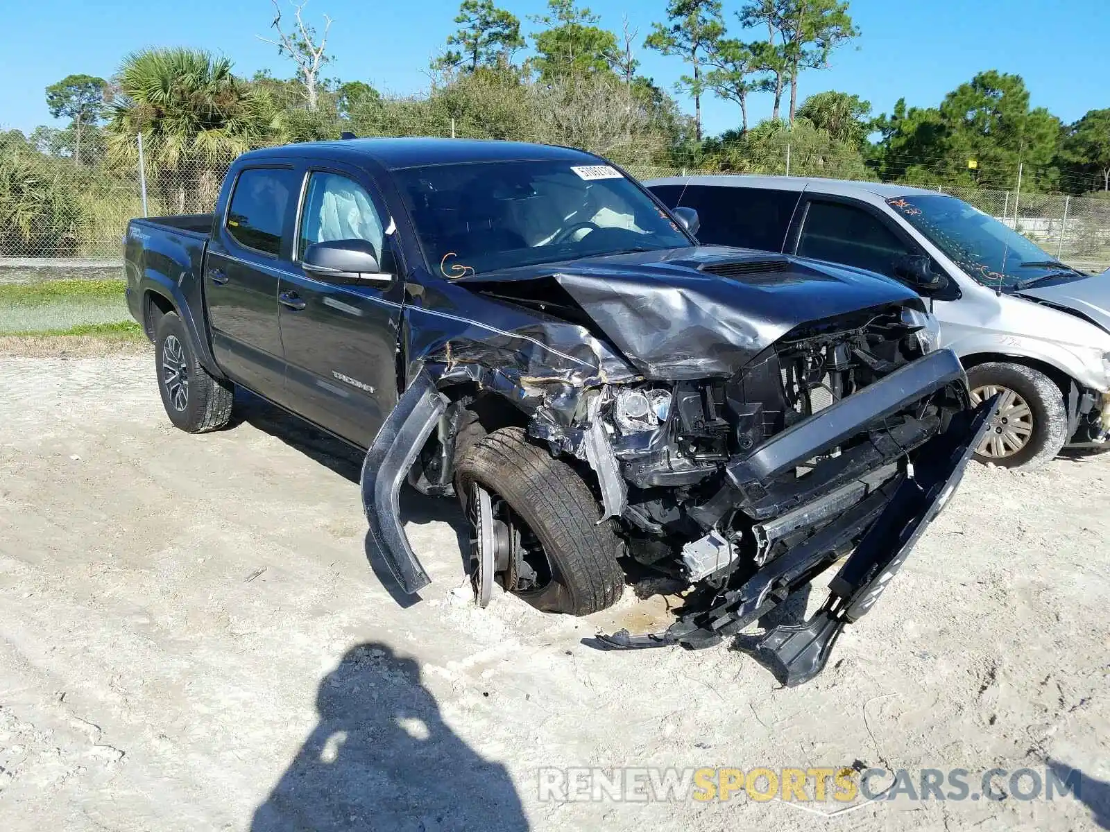 9 Photograph of a damaged car 3TMAZ5CN8LM138109 TOYOTA TACOMA 2020