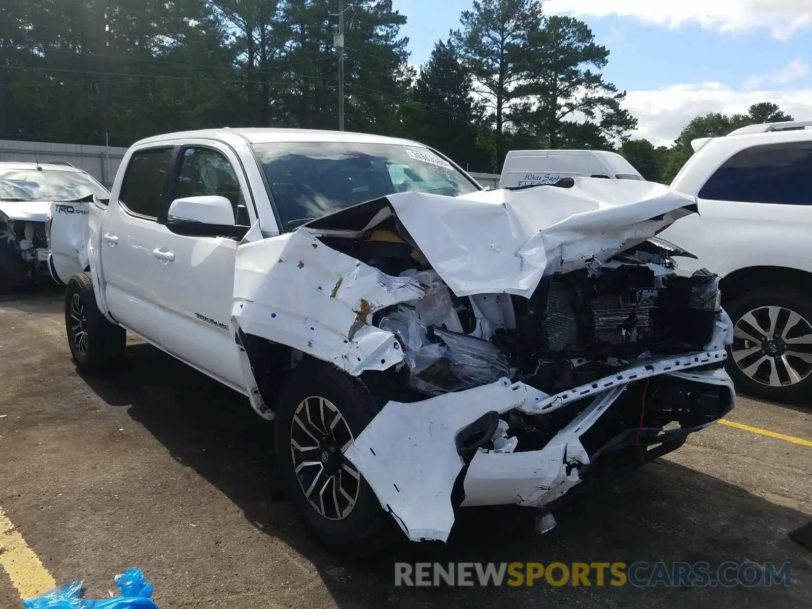 1 Photograph of a damaged car 3TMAZ5CN9LM115891 TOYOTA TACOMA 2020