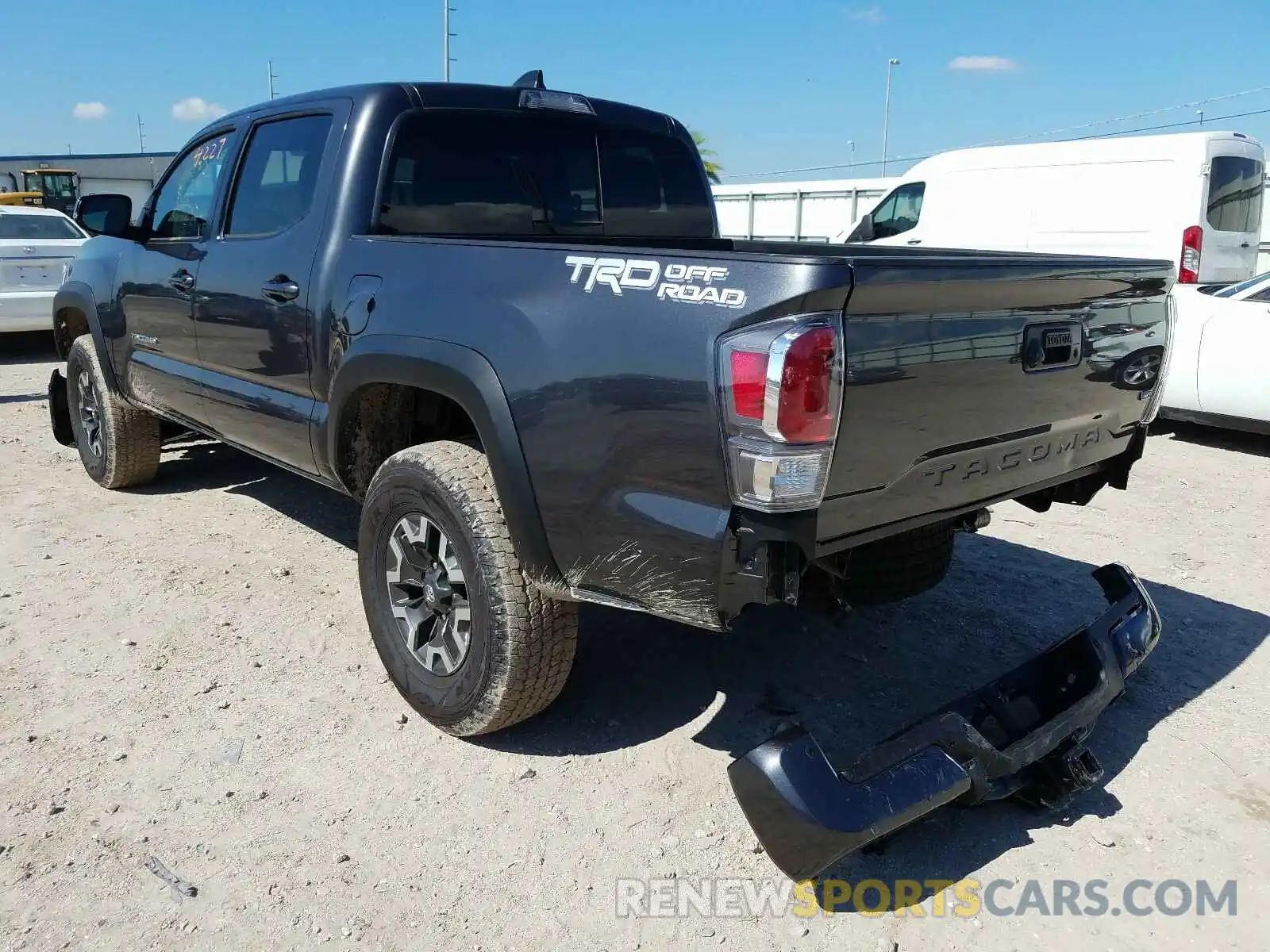 3 Photograph of a damaged car 3TMAZ5CN9LM121299 TOYOTA TACOMA 2020