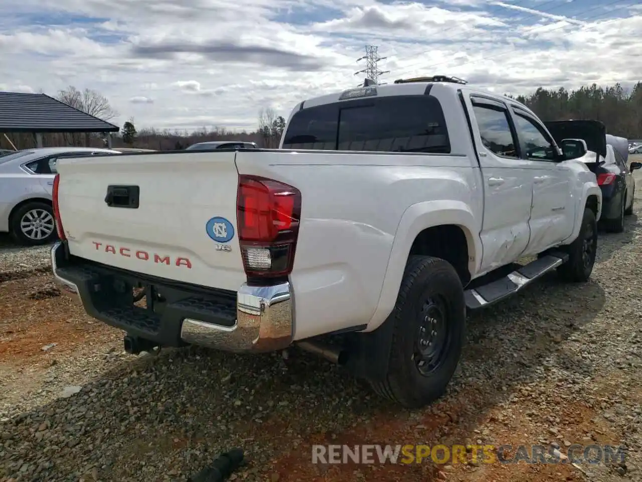 4 Photograph of a damaged car 3TMAZ5CN9LM121867 TOYOTA TACOMA 2020