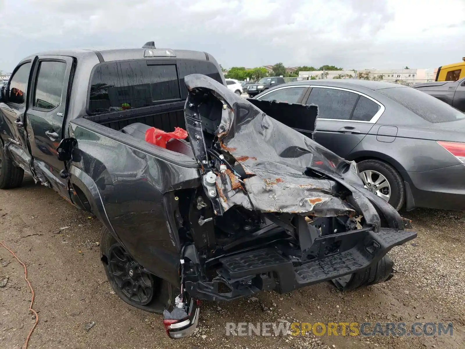 9 Photograph of a damaged car 3TMAZ5CN9LM127037 TOYOTA TACOMA 2020