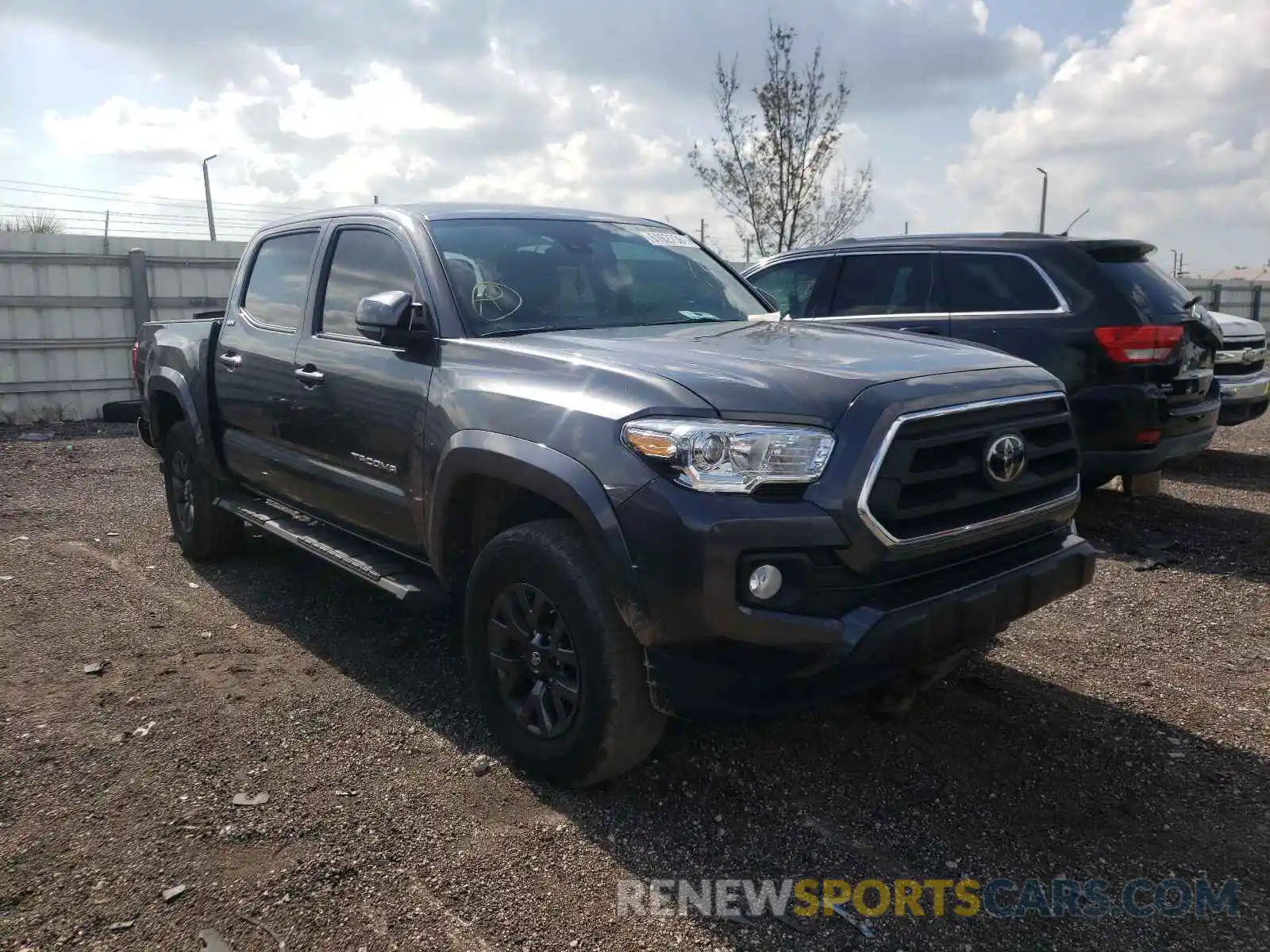 1 Photograph of a damaged car 3TMAZ5CN9LM131637 TOYOTA TACOMA 2020