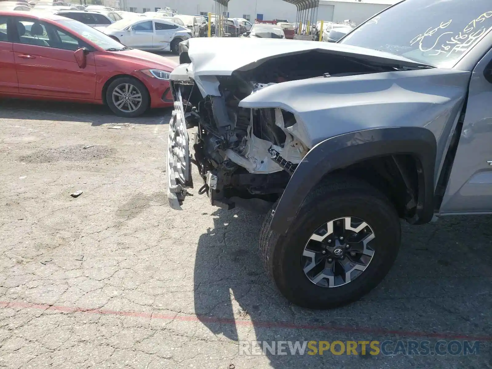 9 Photograph of a damaged car 3TMAZ5CN9LM132416 TOYOTA TACOMA 2020