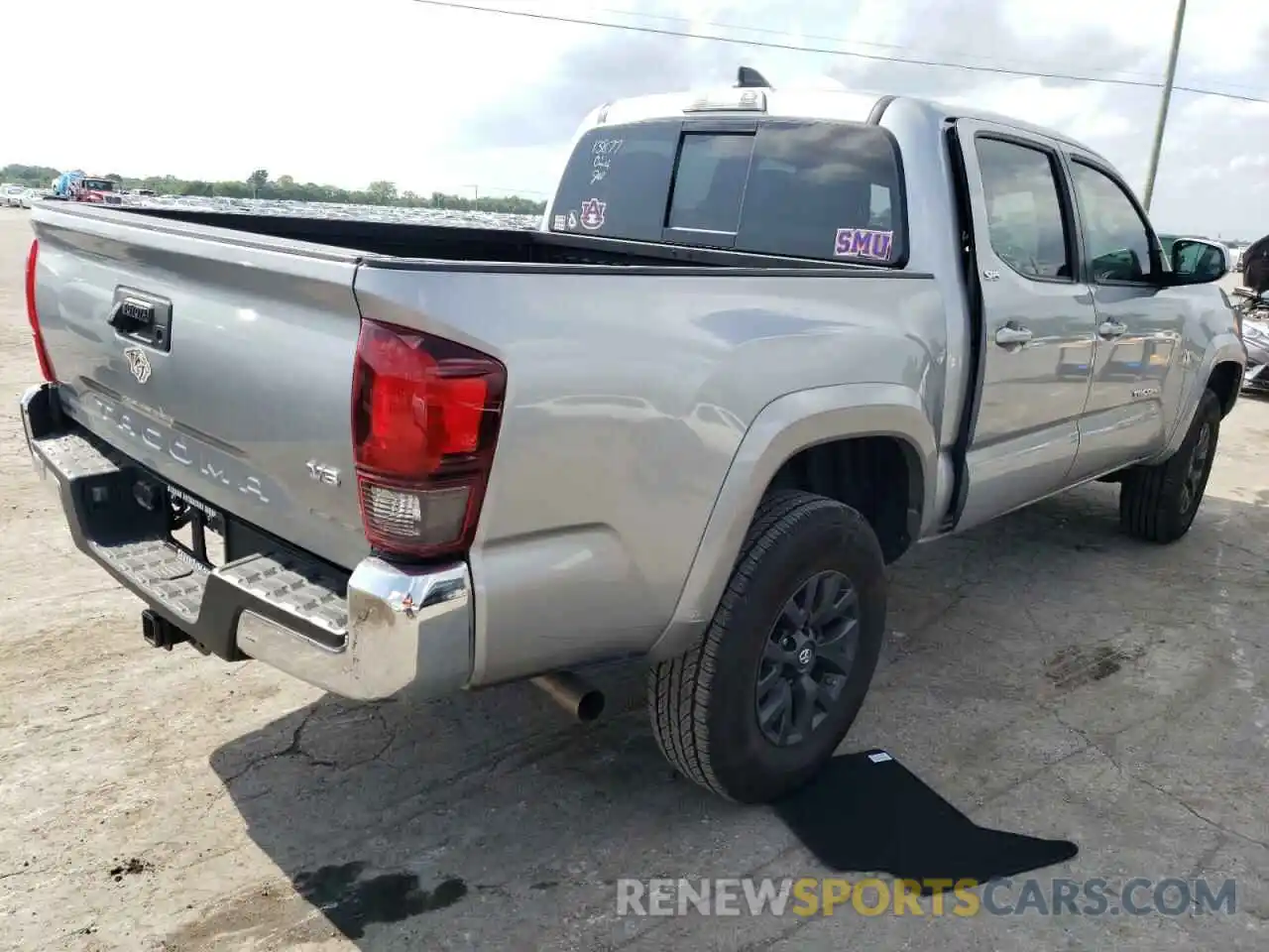 4 Photograph of a damaged car 3TMAZ5CN9LM133243 TOYOTA TACOMA 2020