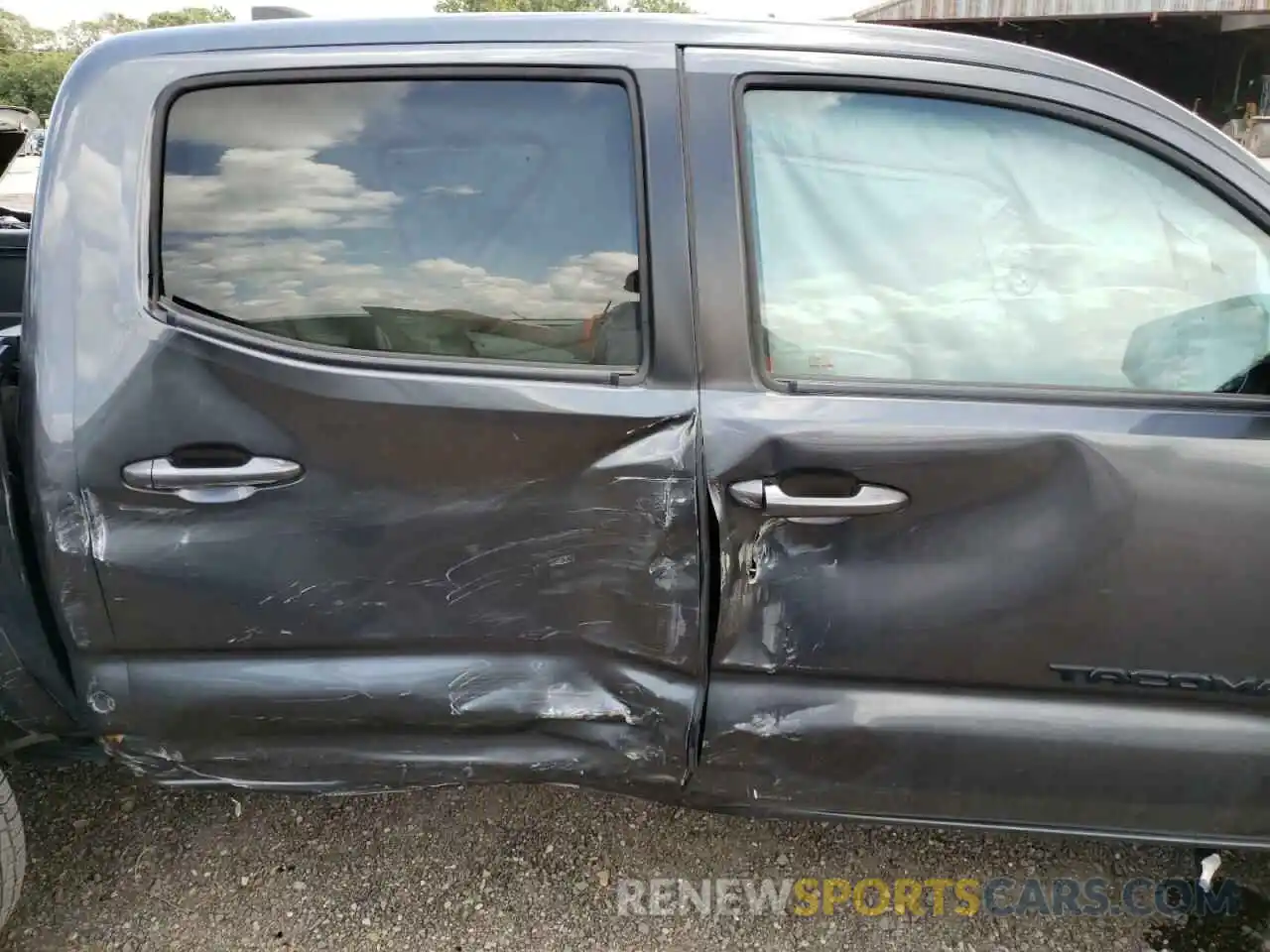 9 Photograph of a damaged car 3TMAZ5CN9LM134828 TOYOTA TACOMA 2020