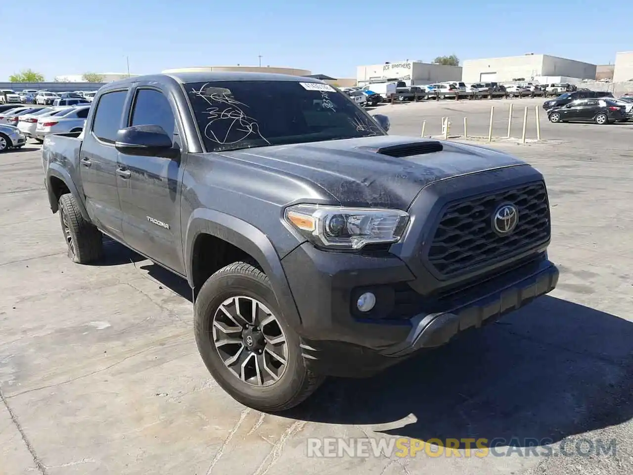 1 Photograph of a damaged car 3TMAZ5CN9LM135588 TOYOTA TACOMA 2020