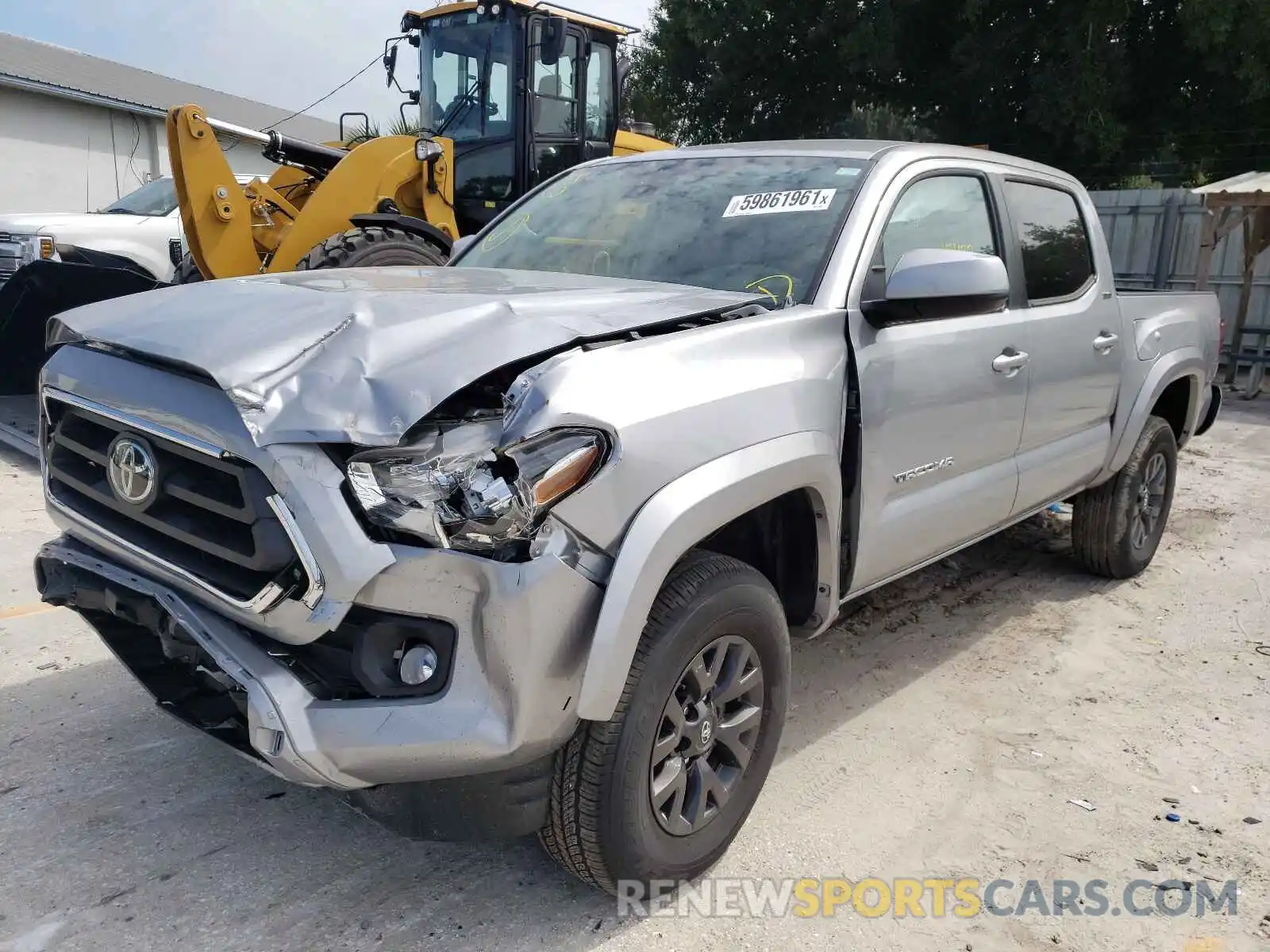 2 Photograph of a damaged car 3TMAZ5CN9LM135932 TOYOTA TACOMA 2020