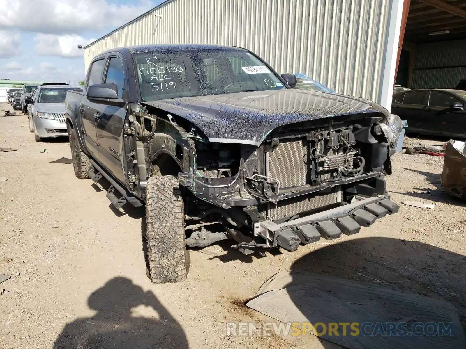 1 Photograph of a damaged car 3TMAZ5CNXLM119657 TOYOTA TACOMA 2020