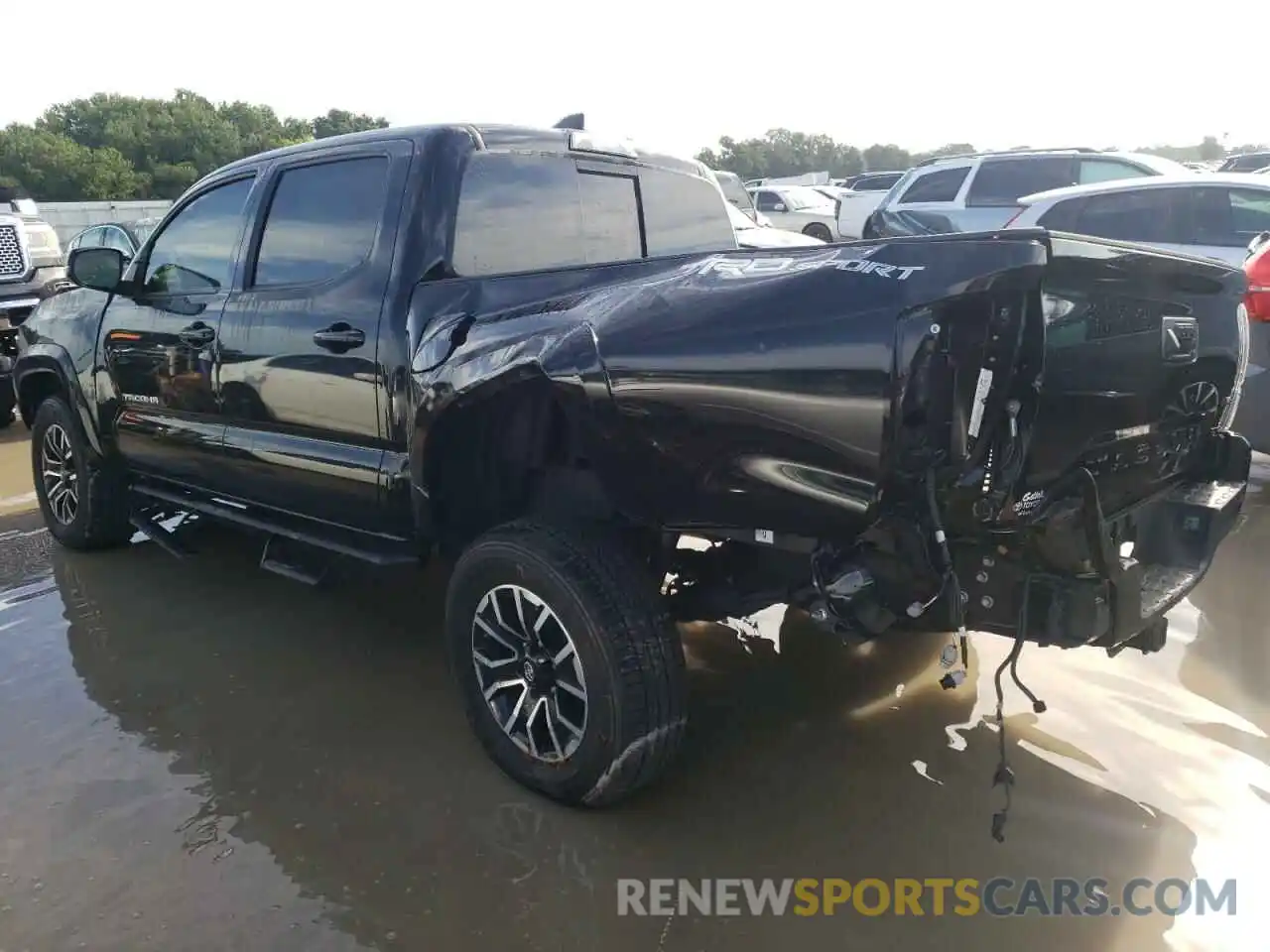 3 Photograph of a damaged car 3TMAZ5CNXLM121781 TOYOTA TACOMA 2020