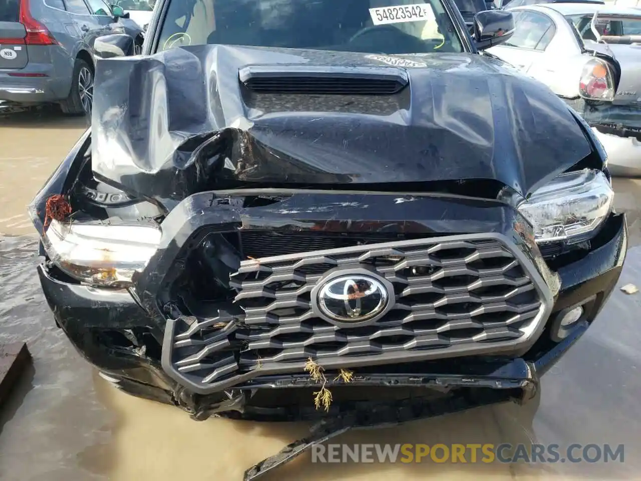 9 Photograph of a damaged car 3TMAZ5CNXLM121781 TOYOTA TACOMA 2020