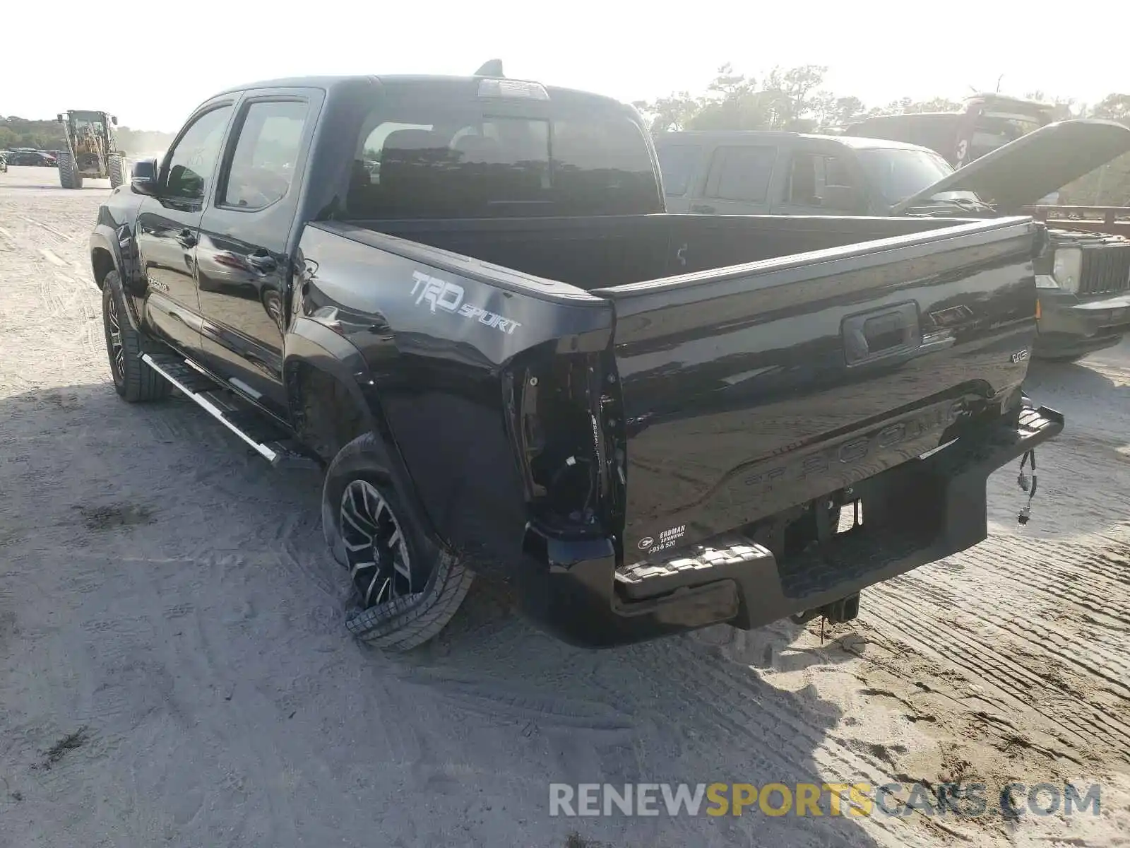 3 Фотография поврежденного автомобиля 3TMAZ5CNXLM123353 TOYOTA TACOMA 2020