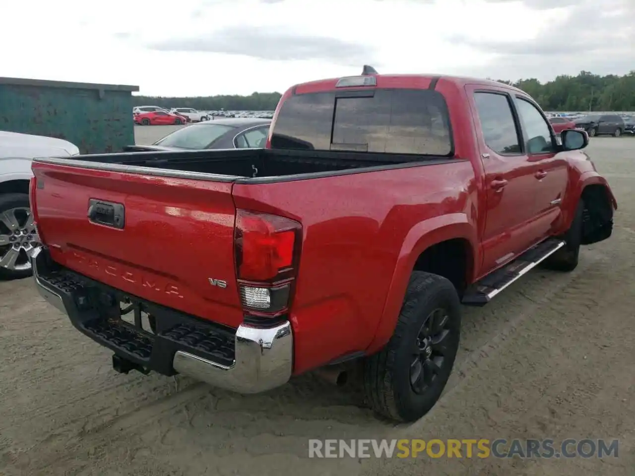 4 Photograph of a damaged car 3TMAZ5CNXLM124826 TOYOTA TACOMA 2020