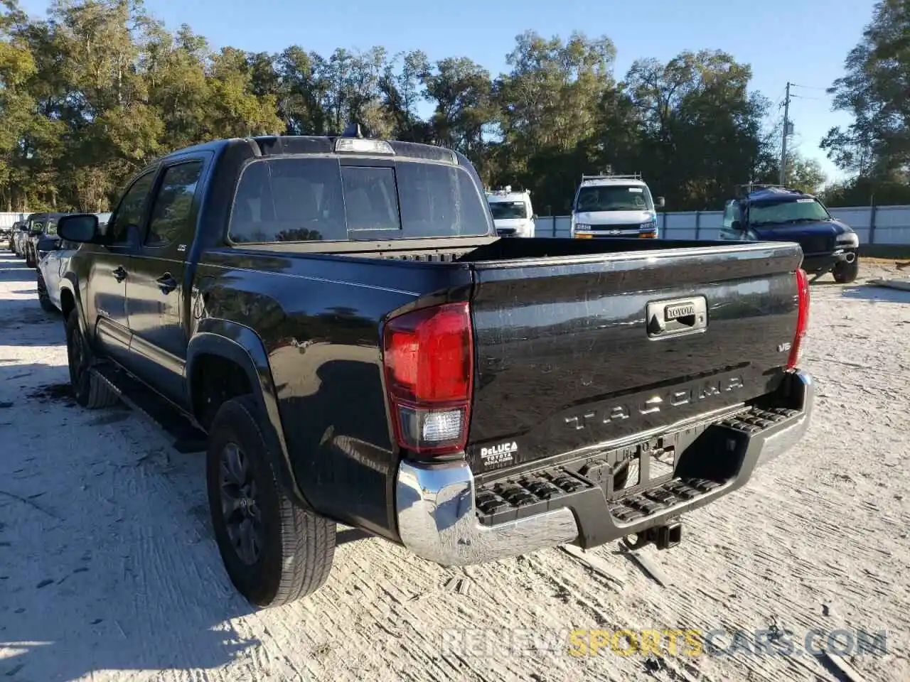 3 Photograph of a damaged car 3TMAZ5CNXLM131887 TOYOTA TACOMA 2020