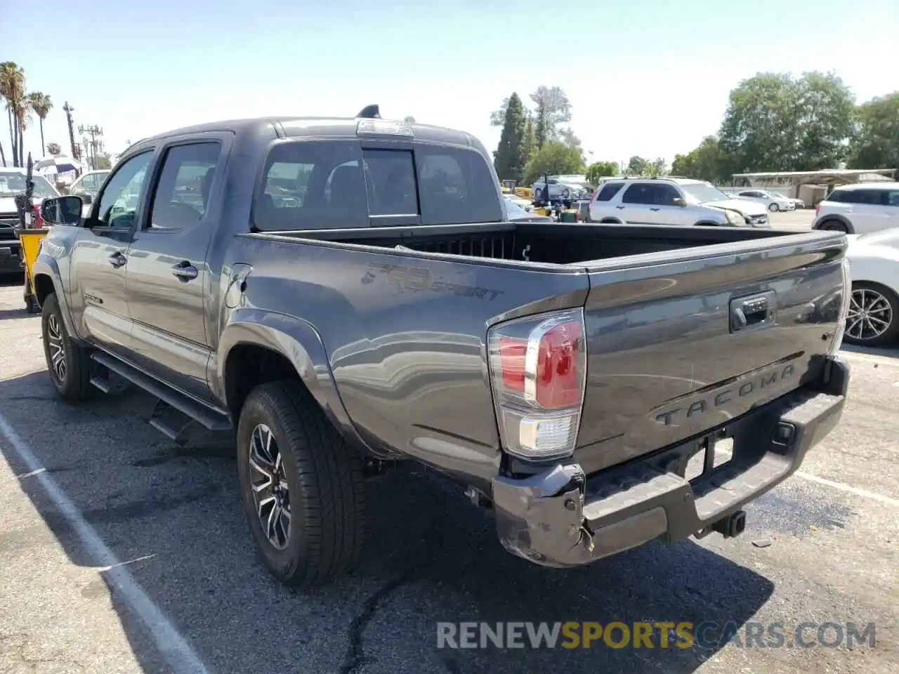 3 Photograph of a damaged car 3TMAZ5CNXLM137494 TOYOTA TACOMA 2020