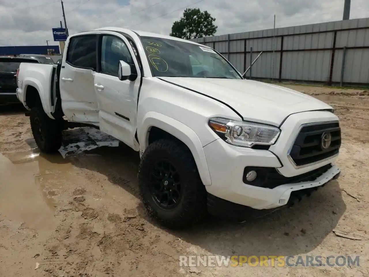 1 Photograph of a damaged car 3TMAZ5CNXLM139892 TOYOTA TACOMA 2020