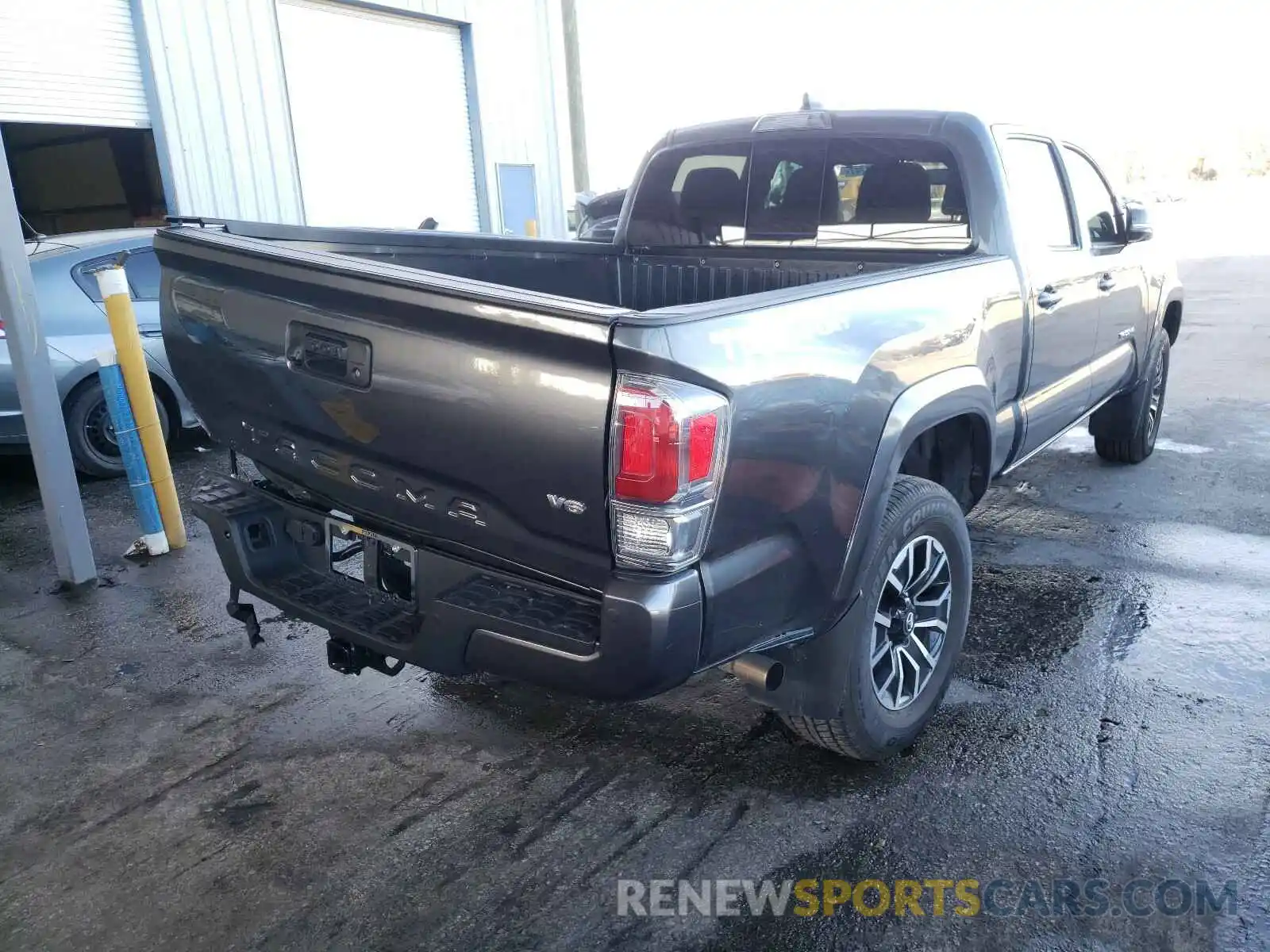 4 Photograph of a damaged car 3TMBZ5DN2LM025632 TOYOTA TACOMA 2020