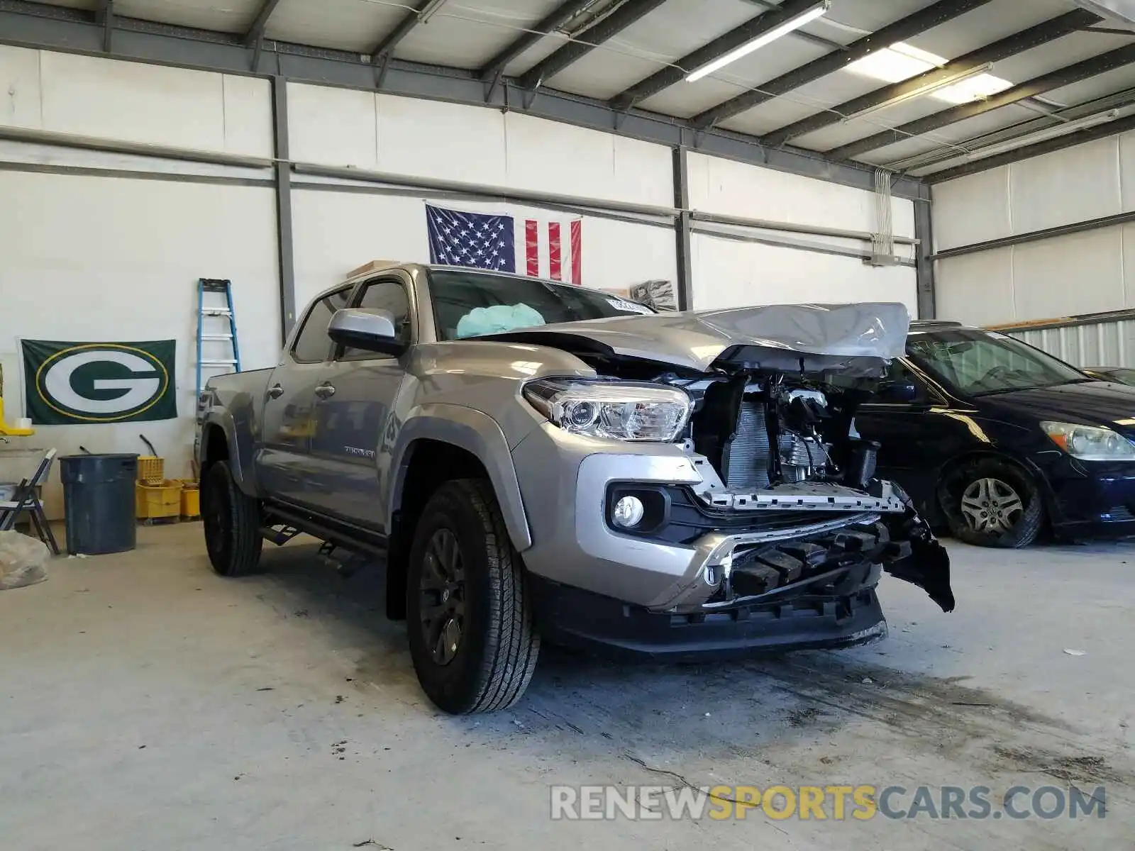 1 Photograph of a damaged car 3TMBZ5DN3LM024733 TOYOTA TACOMA 2020