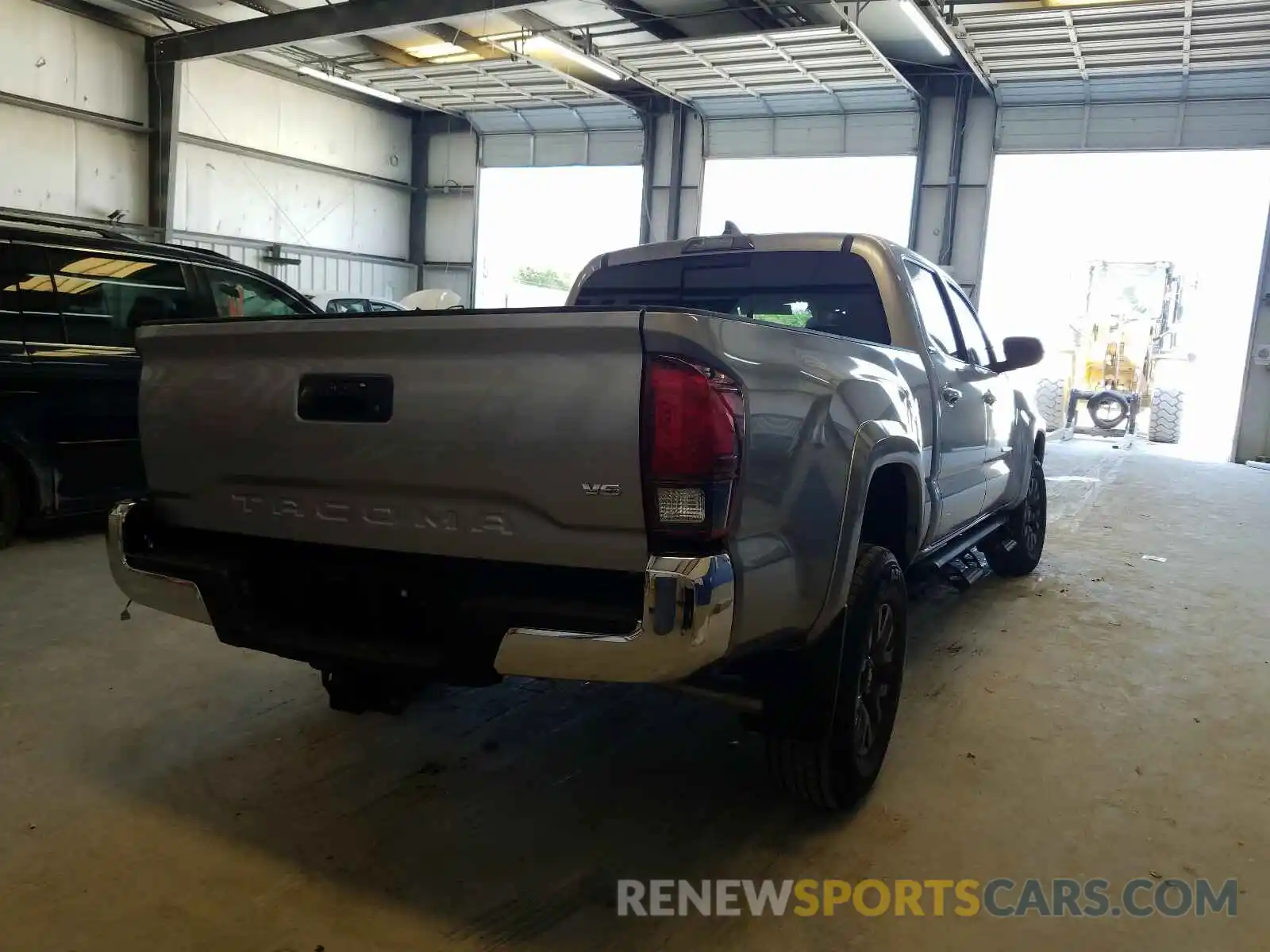 4 Photograph of a damaged car 3TMBZ5DN3LM024733 TOYOTA TACOMA 2020