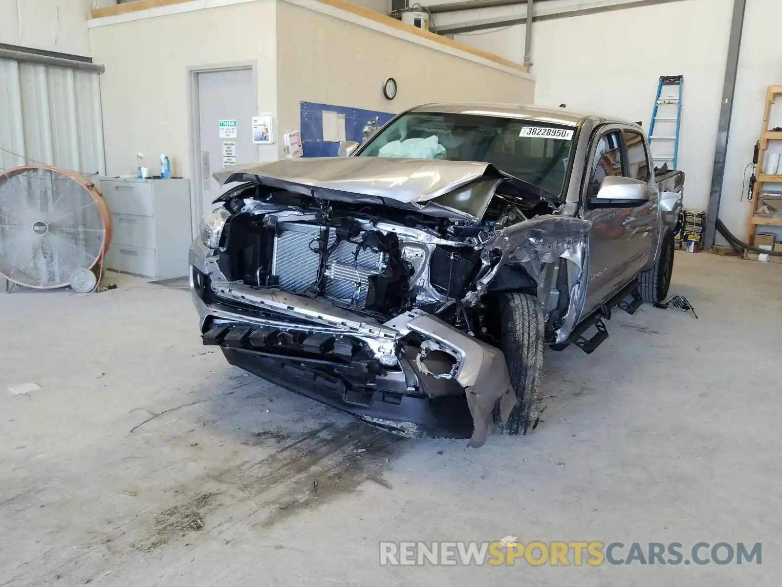 9 Photograph of a damaged car 3TMBZ5DN3LM024733 TOYOTA TACOMA 2020