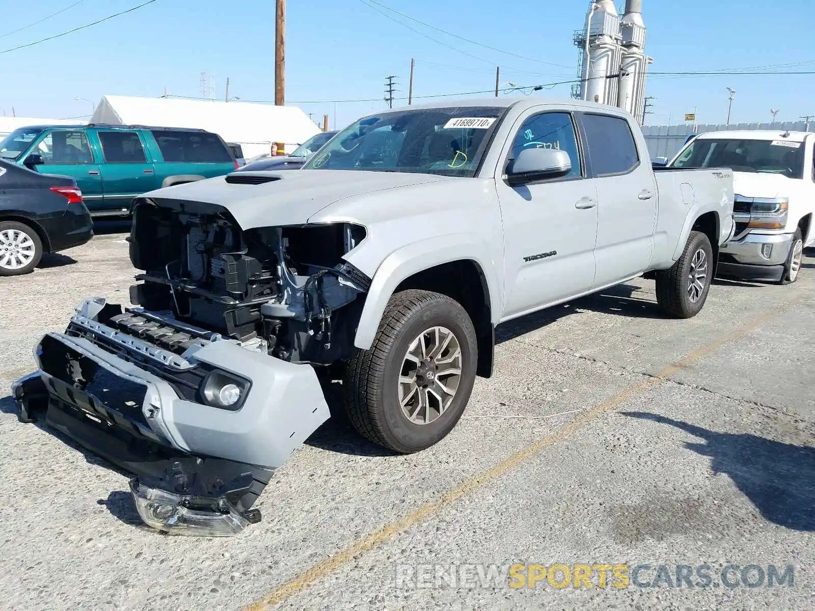 2 Photograph of a damaged car 3TMBZ5DN5LM025124 TOYOTA TACOMA 2020